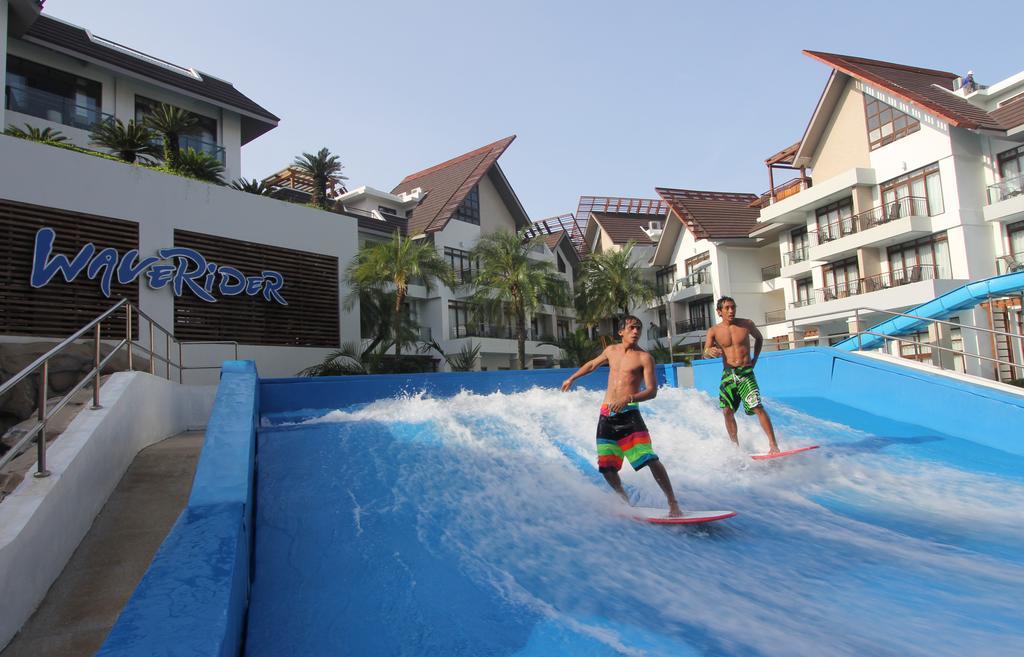 Crown Regency And Convention Center Resort