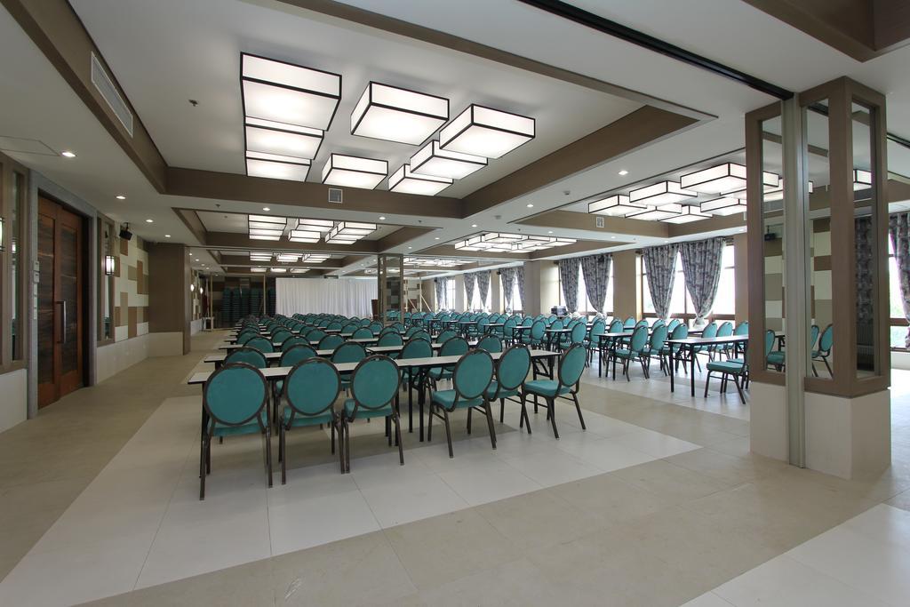 Resort Crown Regency And Convention Center 3*