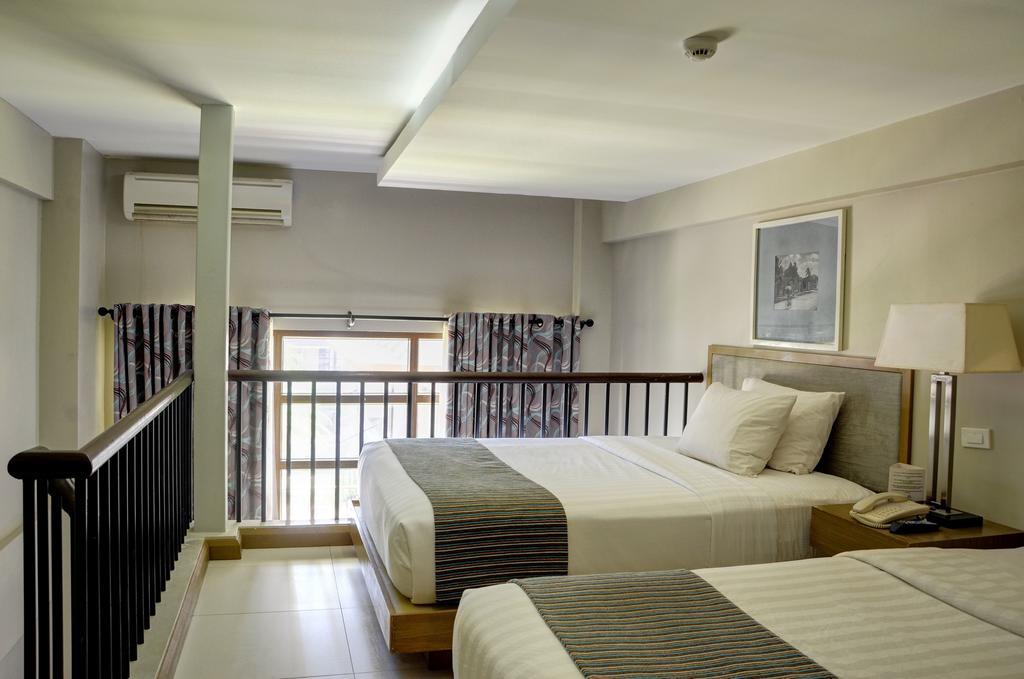 Crown Regency And Convention Center Balabag (Boracay)