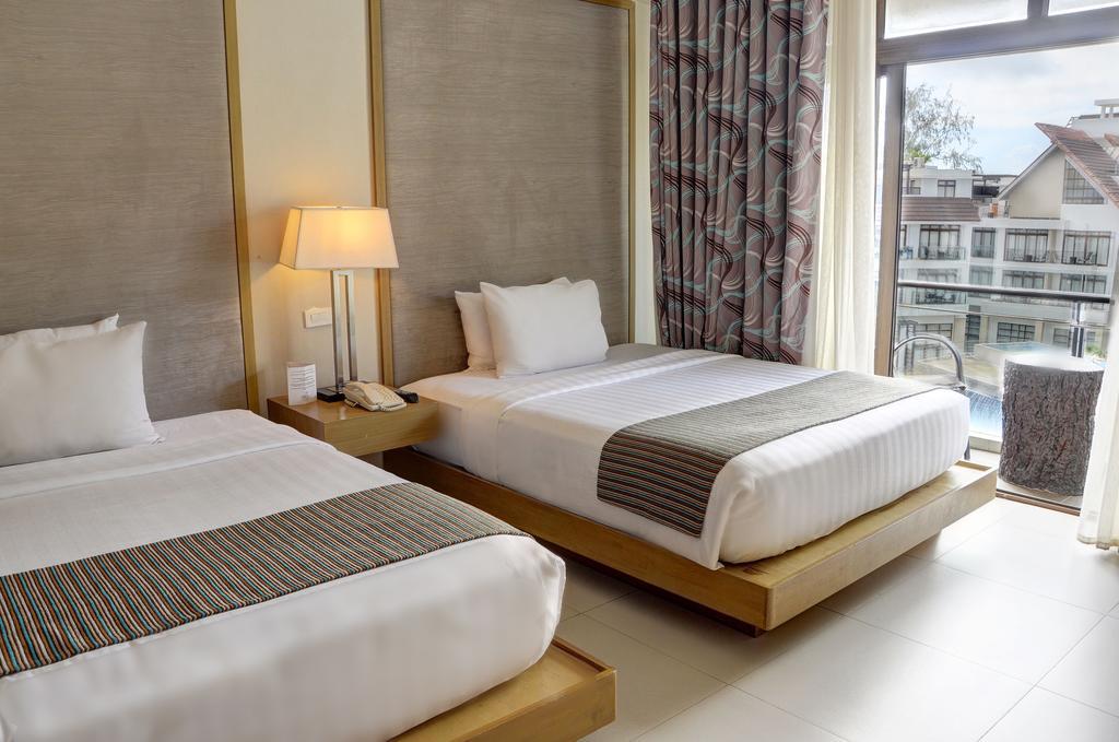 Crown Regency And Convention Center Resort Balabag (Boracay)