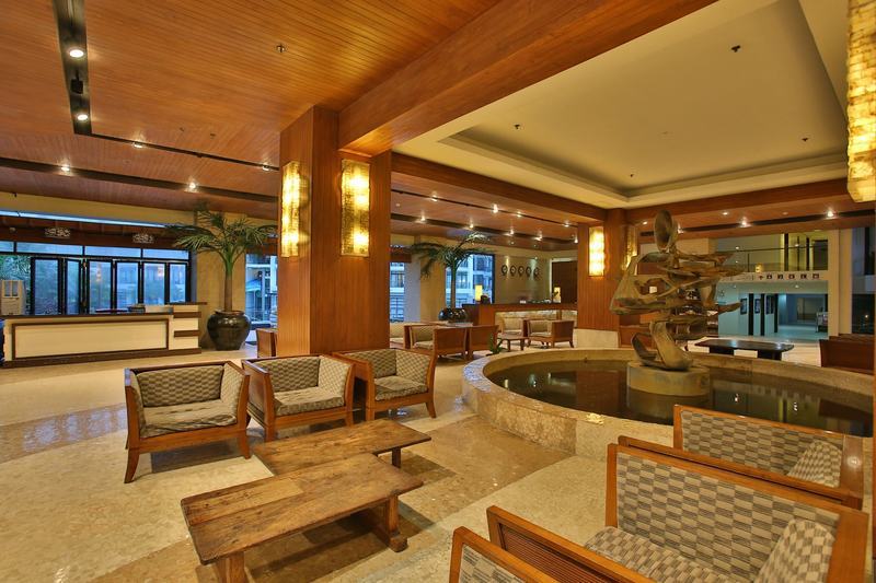 Crown Regency And Convention Center Resort 3*