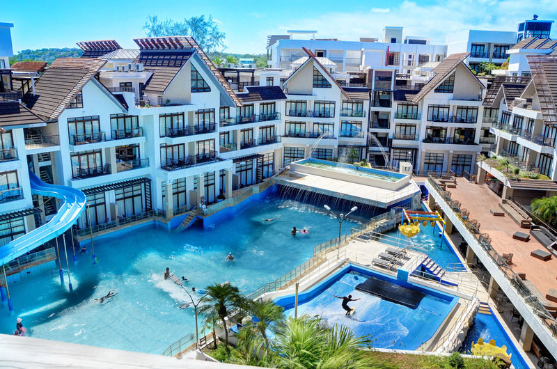 Crown Regency And Convention Center Resort