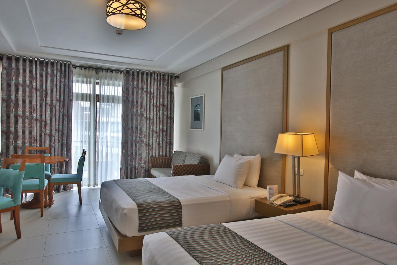 Crown Regency And Convention Center Resort